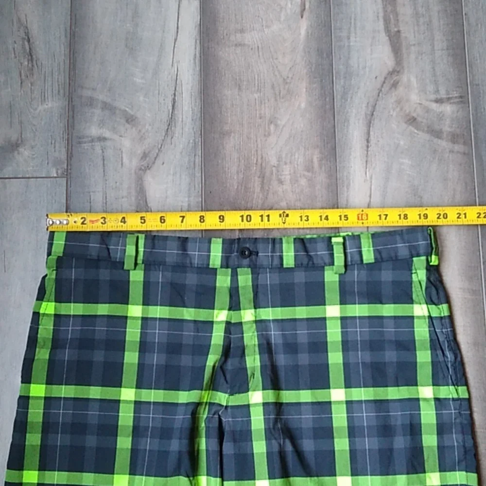 Men’s Nike Golf shorts plaid size 38 - Picture 5 of 11